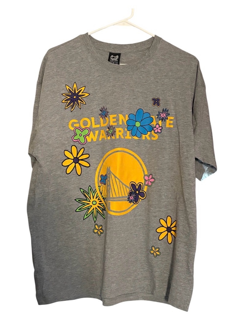 Golden State Warriors Gray Graphic Tee with Floral Logo